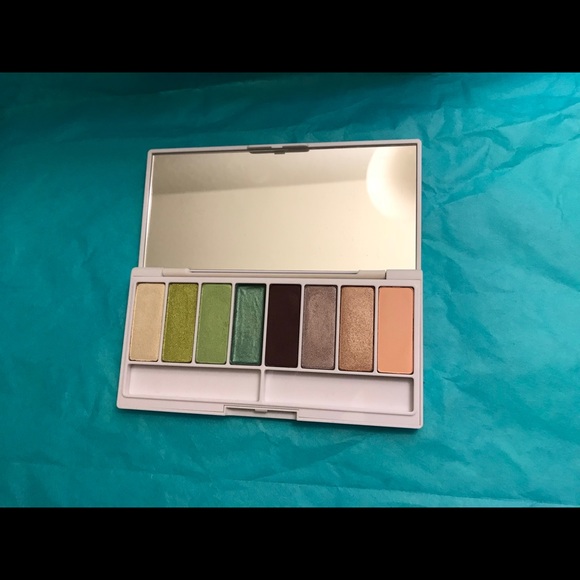 Extremely Rare Kat Von D Truth Palette - Picture 3 of 3